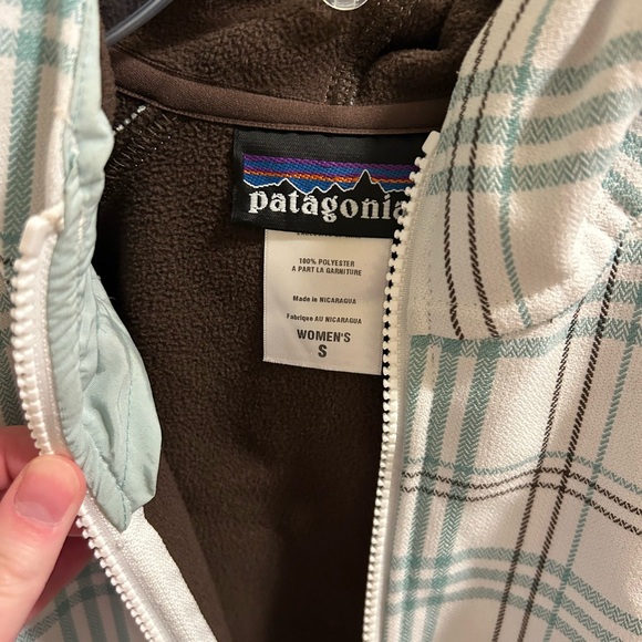 Patagonia Slopestyle hoodie jacket🤍 - Picture 3 of 7